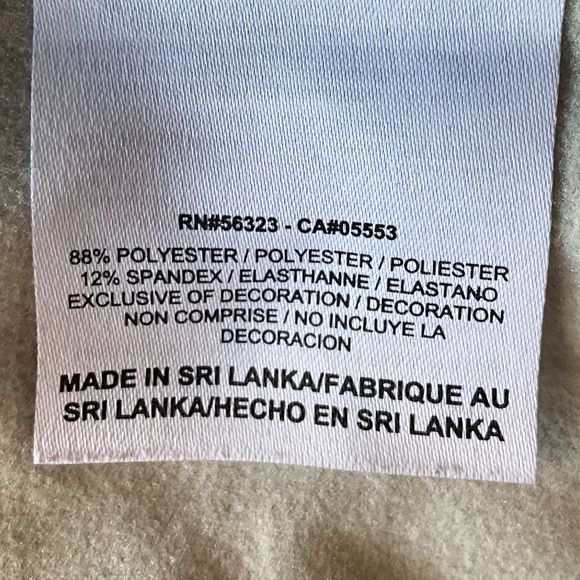 Nike Pro Running Gym Athletic Stretch Top Mod Print Active Layering Gray White S - Picture 9 of 10